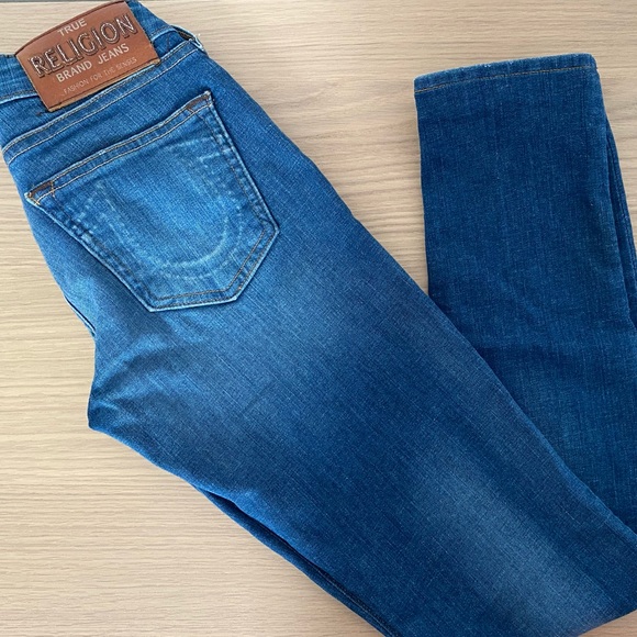 True Religion Medium Wash Jeans - Picture 5 of 9